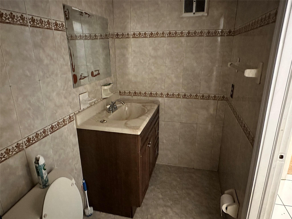 5900 Nw 17th Place - Photo 17