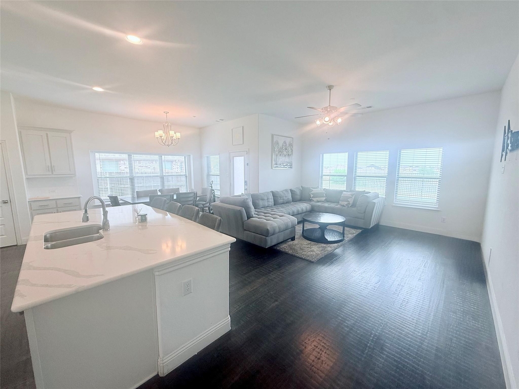 2080 Abela Drive - Photo 3