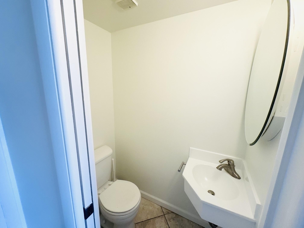 2820 Tennis Club Drive - Photo 7