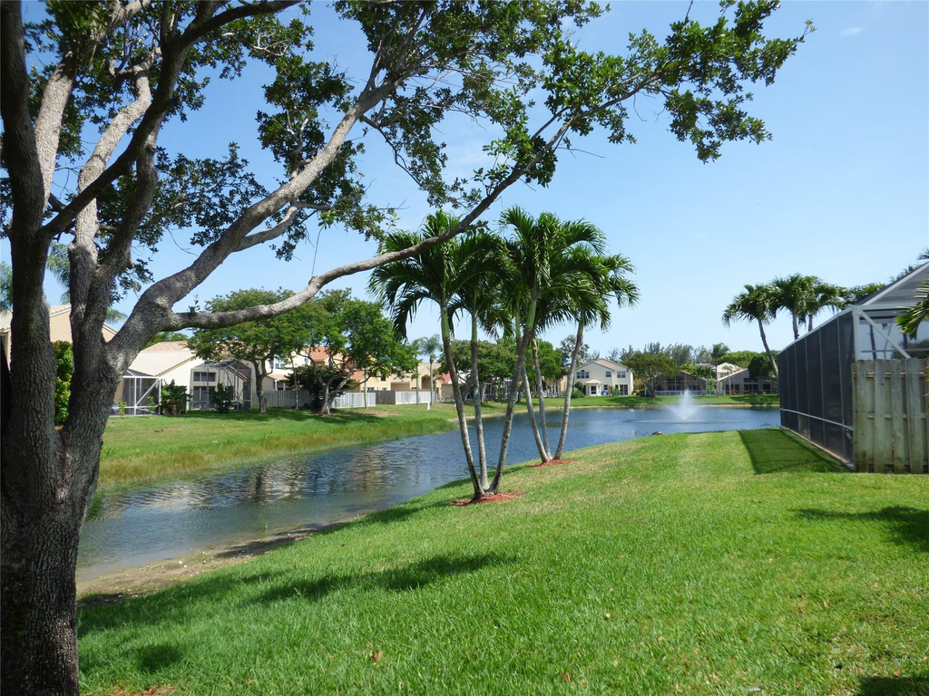 7614 Colony Lake Drive - Photo 2