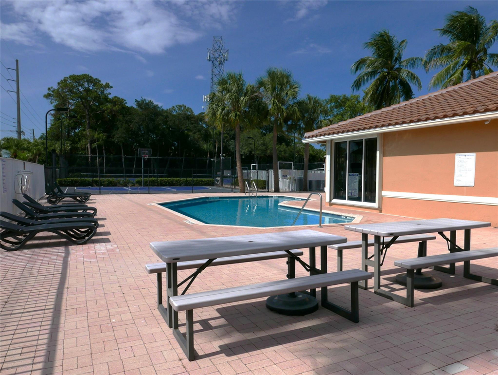 7614 Colony Lake Drive - Photo 37