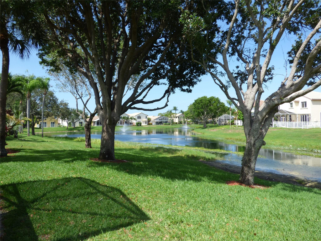 7614 Colony Lake Drive - Photo 13