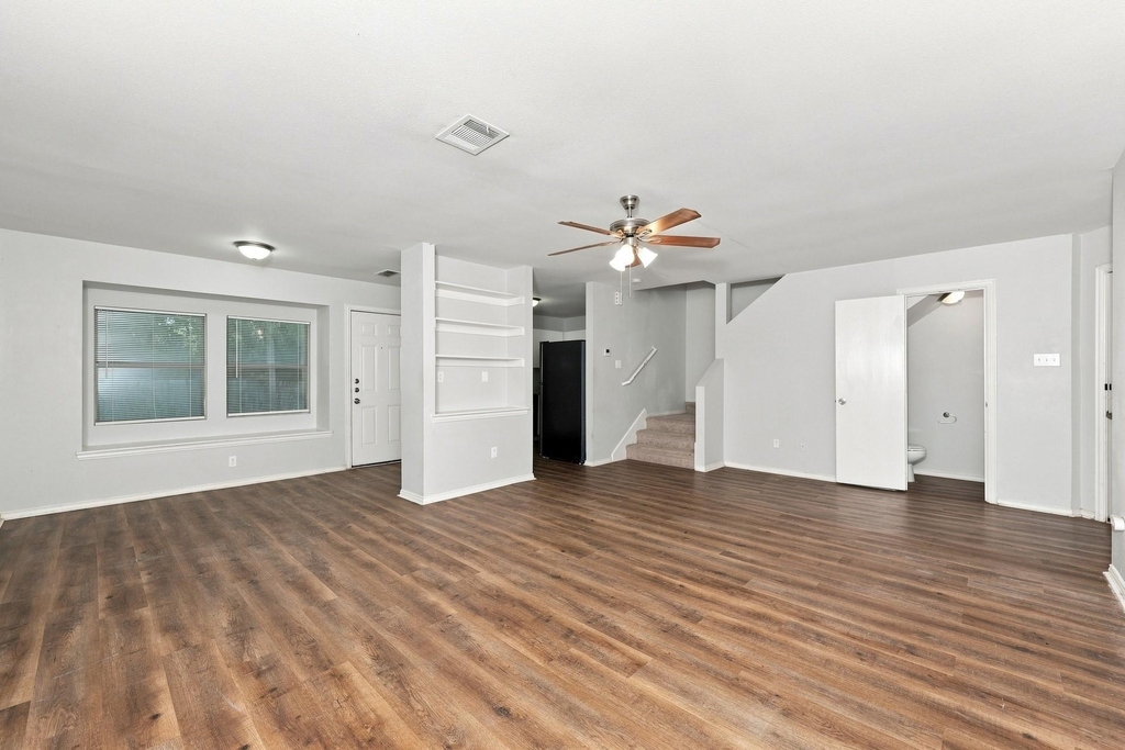 230 Creek Cove Drive - Photo 4