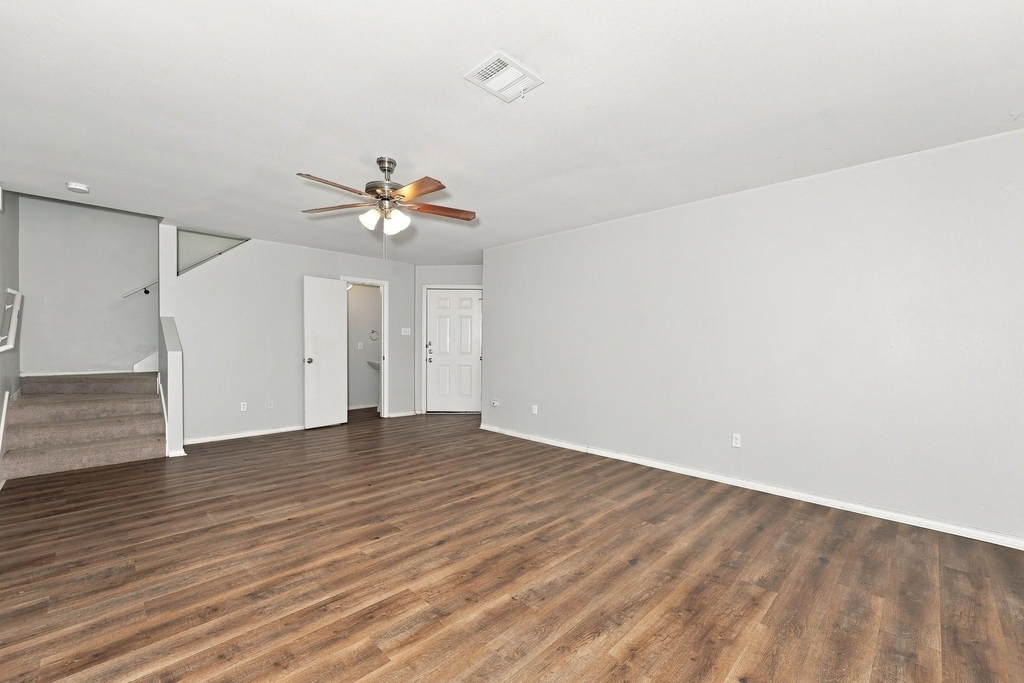 230 Creek Cove Drive - Photo 5