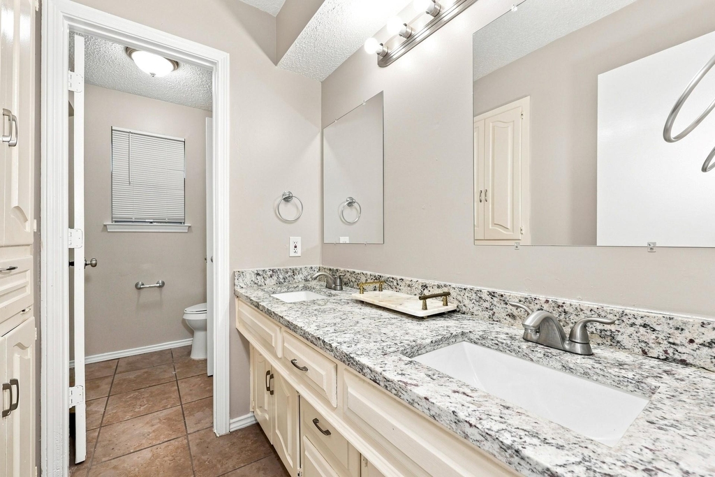 1315 Drury Drive - Photo 5