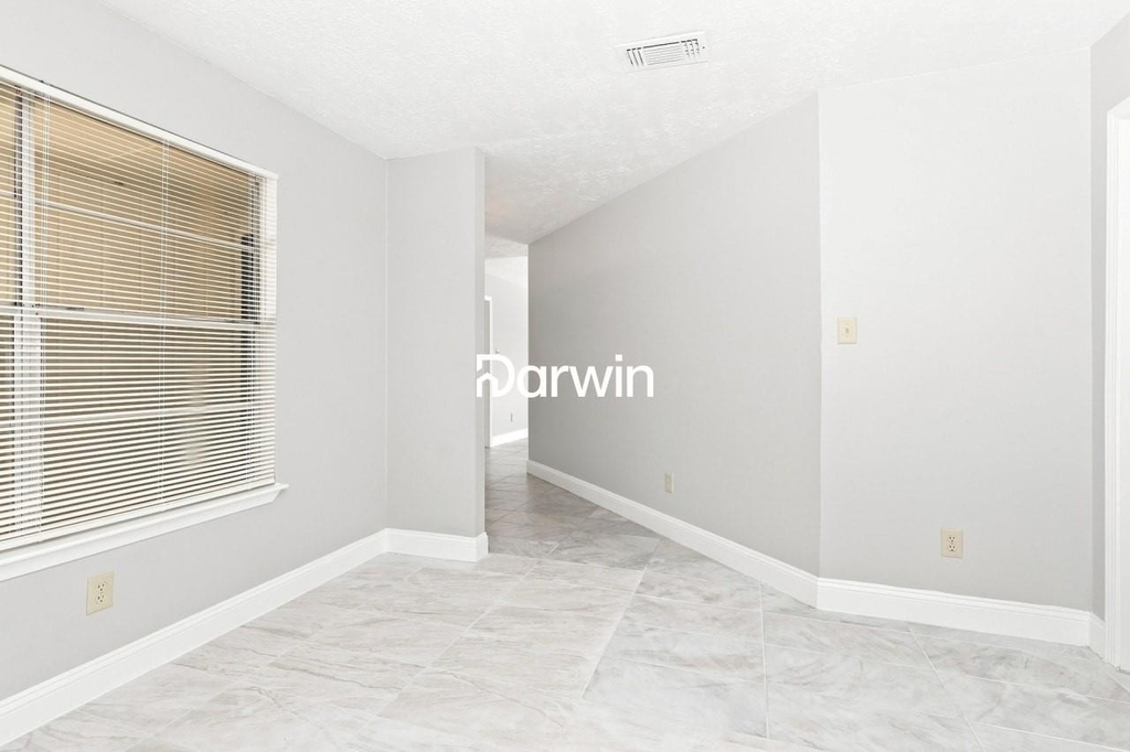 1334 Willersley Lane - Photo 6