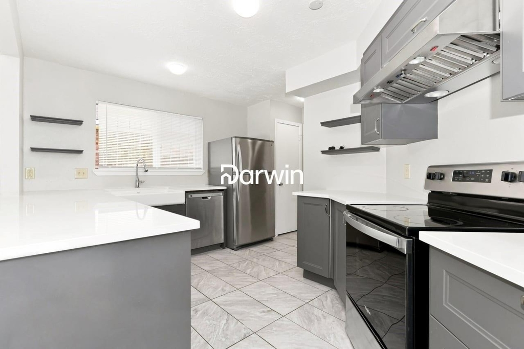 1334 Willersley Lane - Photo 1