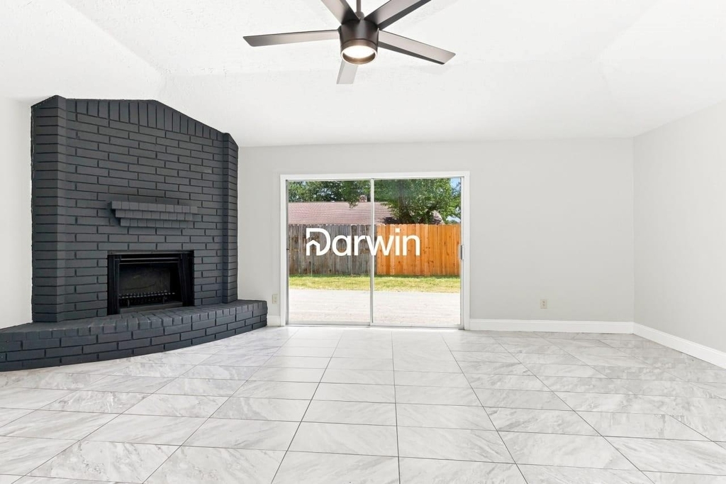 1334 Willersley Lane - Photo 4