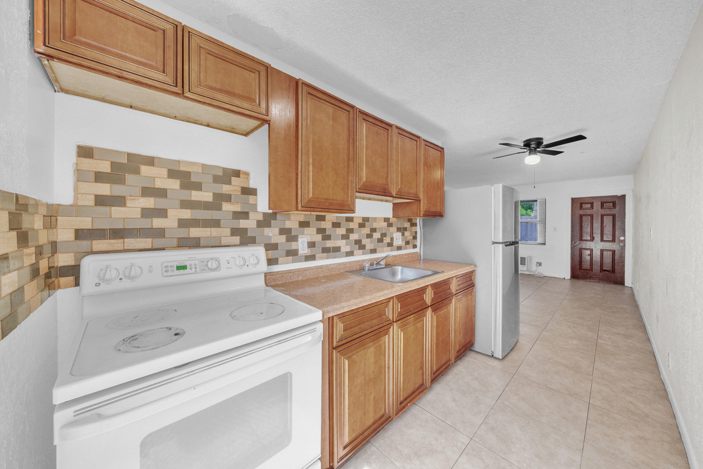 237 Sw 5th Street - Photo 11