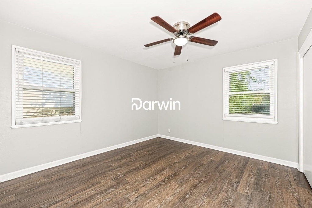 5233 Trail Lake Drive - Photo 10