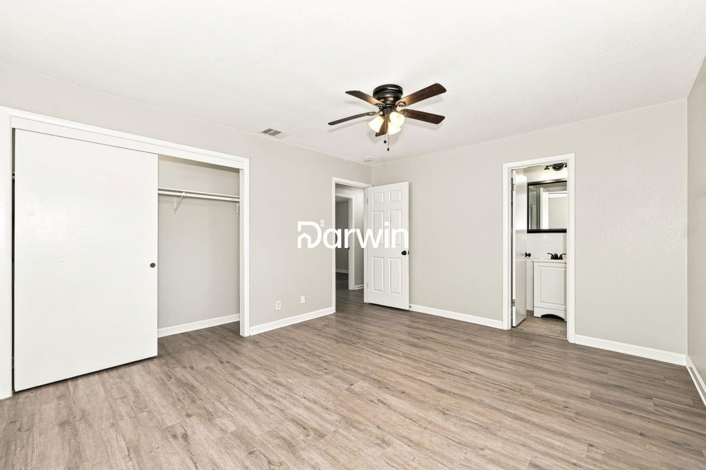 5233 Trail Lake Drive - Photo 8