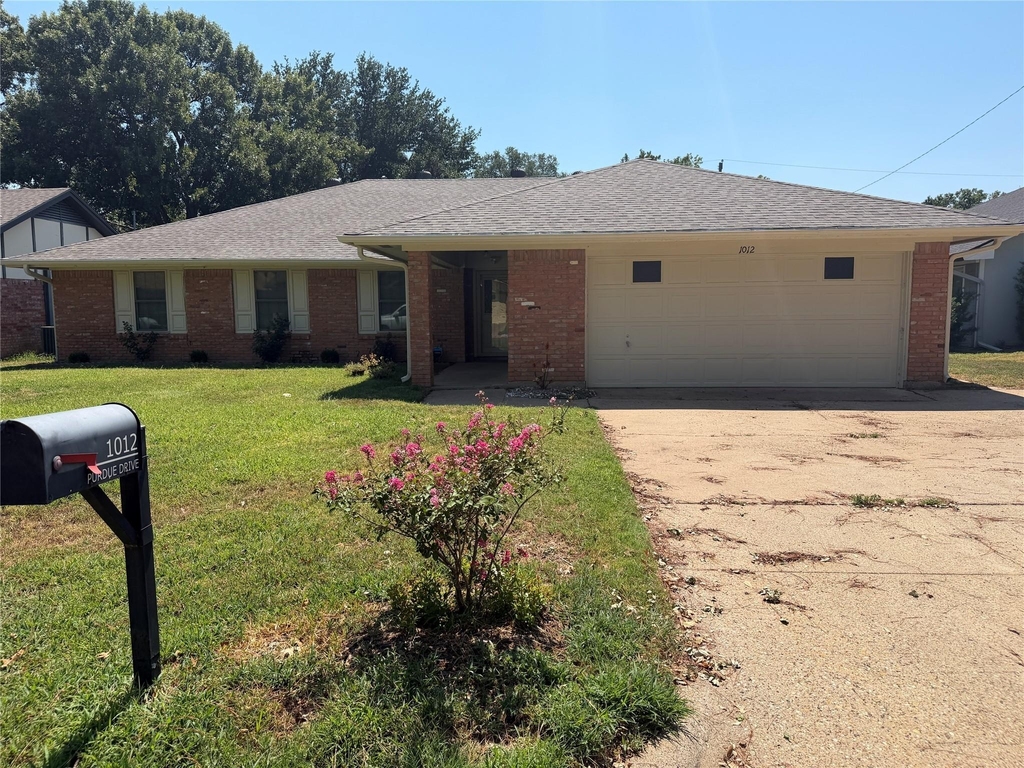 1012 Purdue Drive - Photo 0
