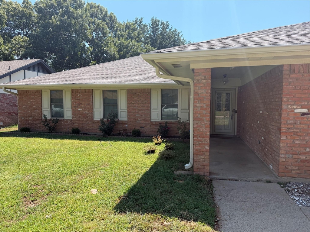 1012 Purdue Drive - Photo 2