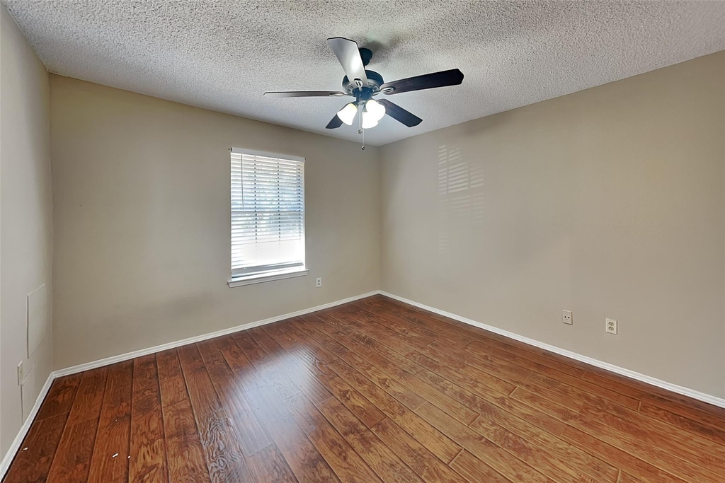 8 Lake Forest Drive - Photo 13