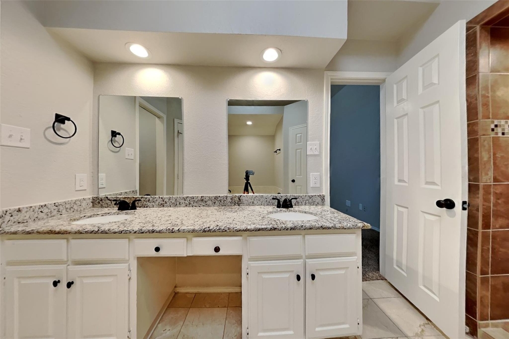 5402 Summit Peak Drive - Photo 14