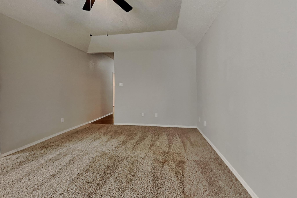 5402 Summit Peak Drive - Photo 3