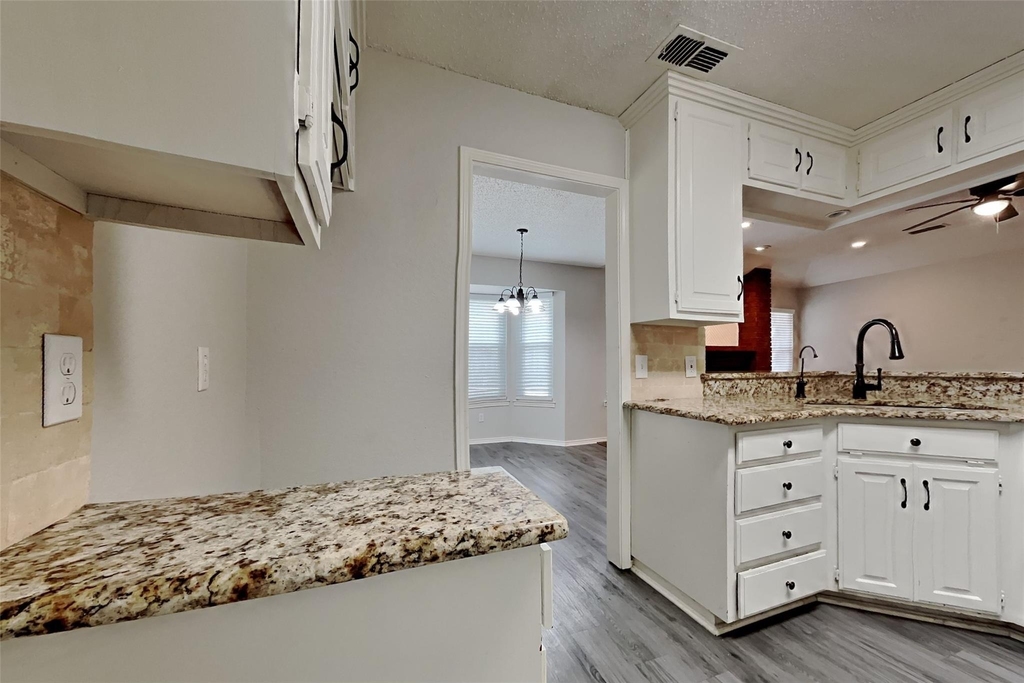 5402 Summit Peak Drive - Photo 6