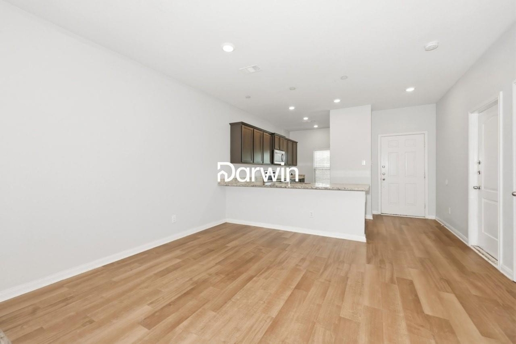 132 Bush Drive - Photo 1
