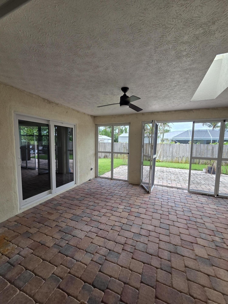 5501 Se Nassau Terrace - Photo 34