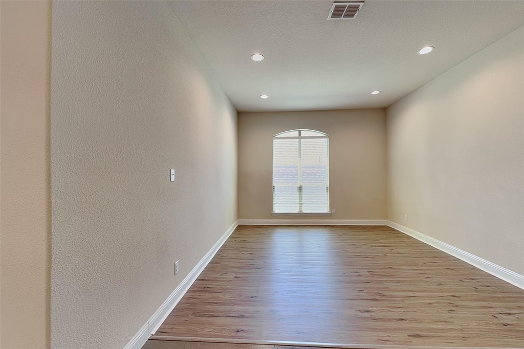 7417 Rose Crest Boulevard - Photo 4