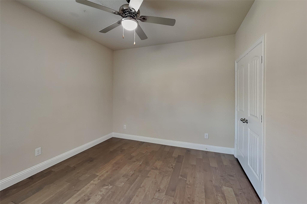 7417 Rose Crest Boulevard - Photo 8