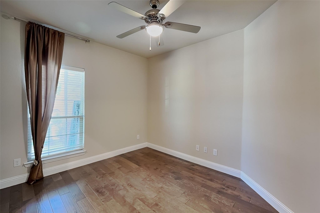 7417 Rose Crest Boulevard - Photo 15