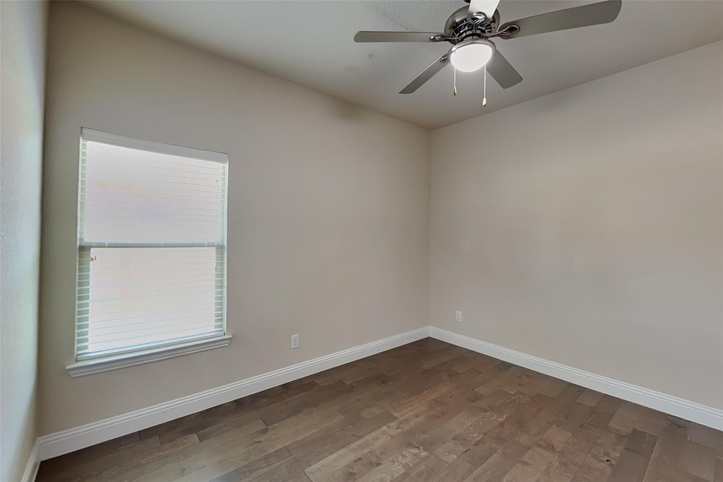 7417 Rose Crest Boulevard - Photo 12