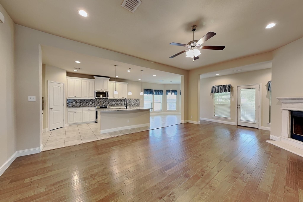 7417 Rose Crest Boulevard - Photo 0