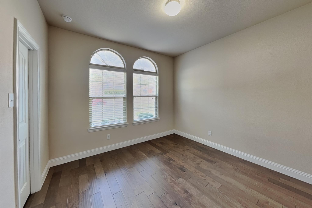 7417 Rose Crest Boulevard - Photo 13