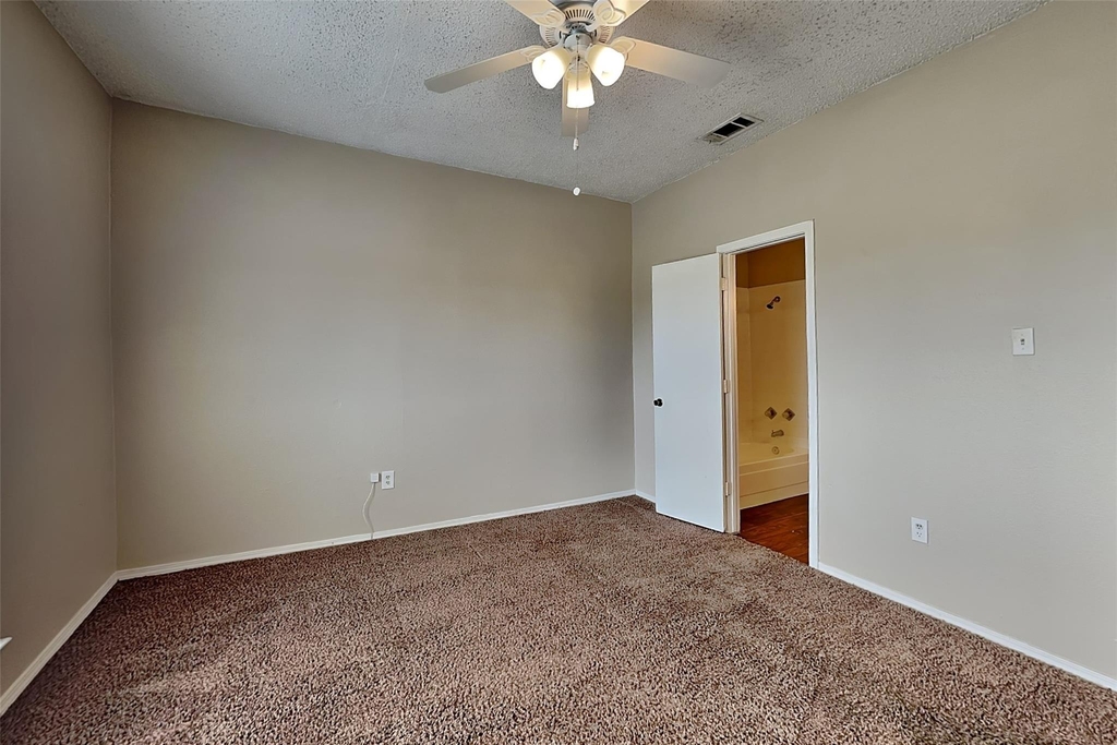 6324 Alissa Drive - Photo 11