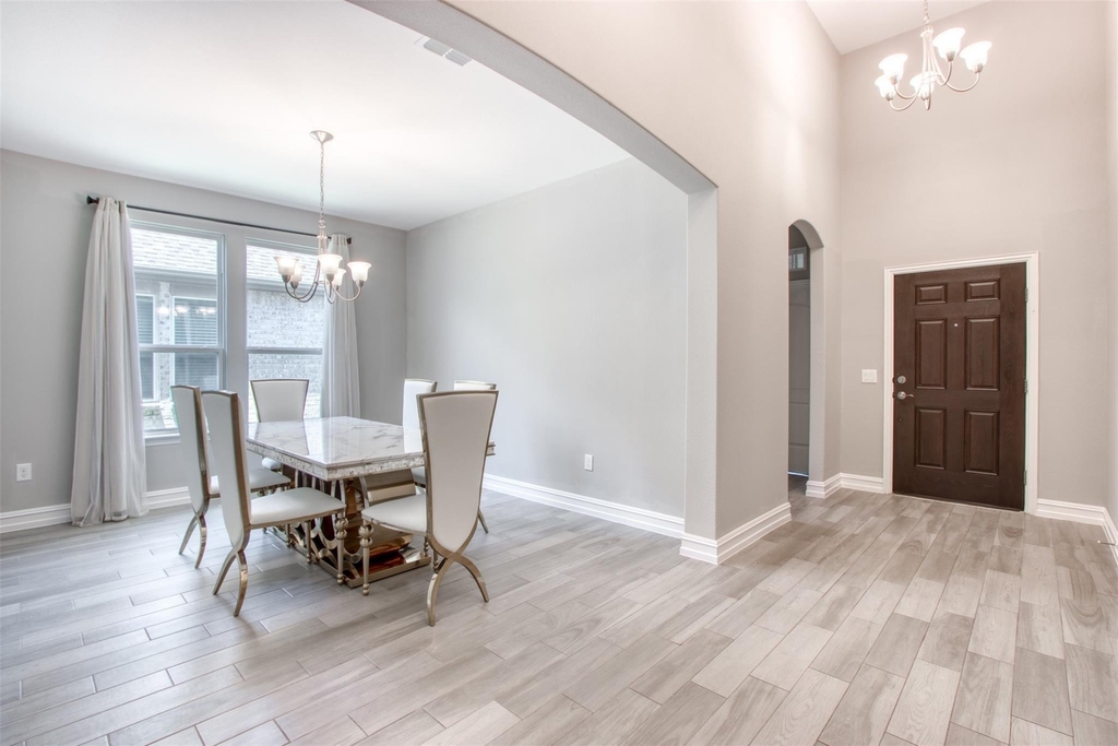 2701 Ash Avenue - Photo 3