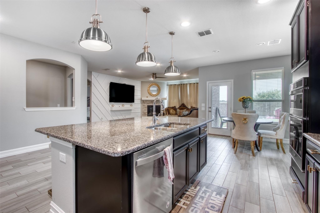 2701 Ash Avenue - Photo 7