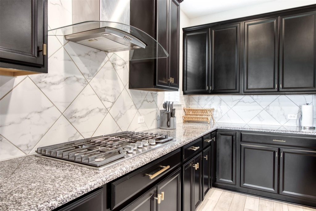 2701 Ash Avenue - Photo 8