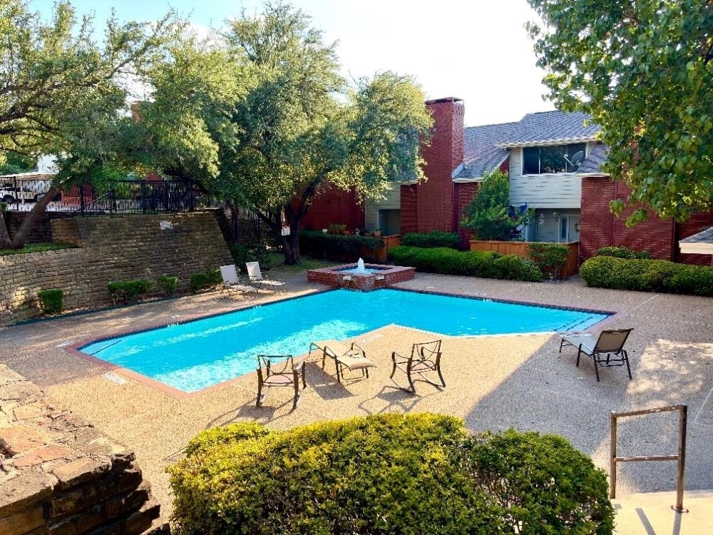 8404 Forest Lane - Photo 8