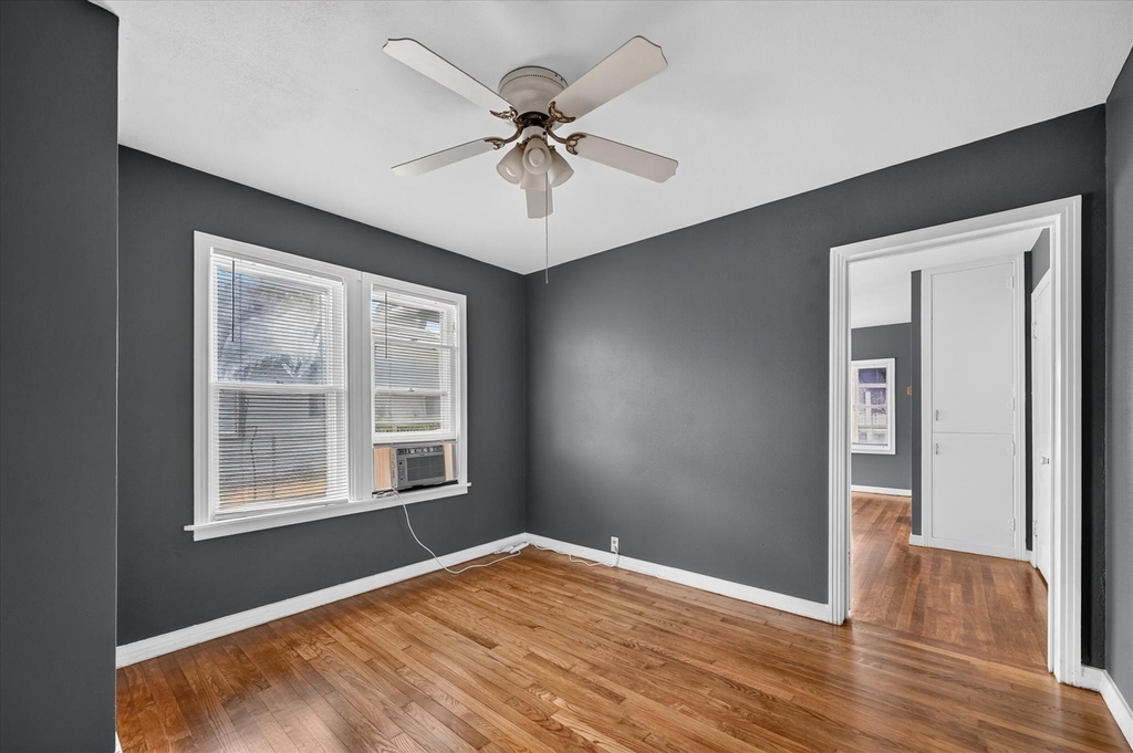 1211 S Montclair Avenue - Photo 23