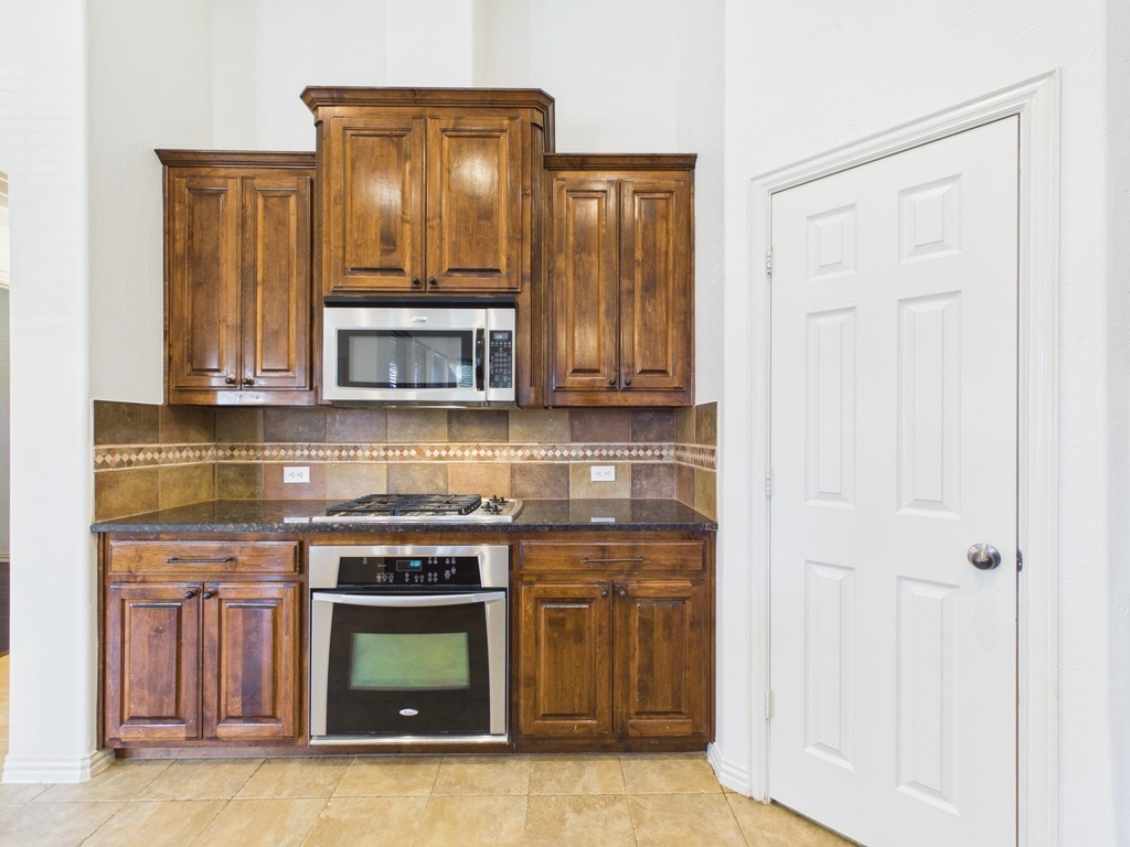 811 Ethan Road - Photo 12