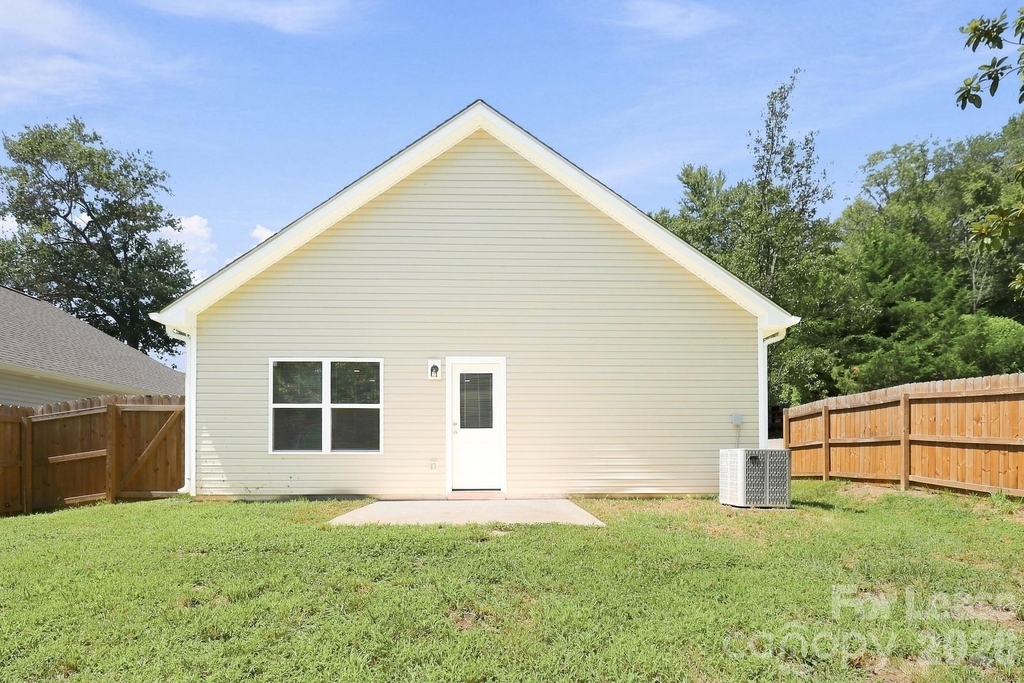 406 Killian Avenue - Photo 14