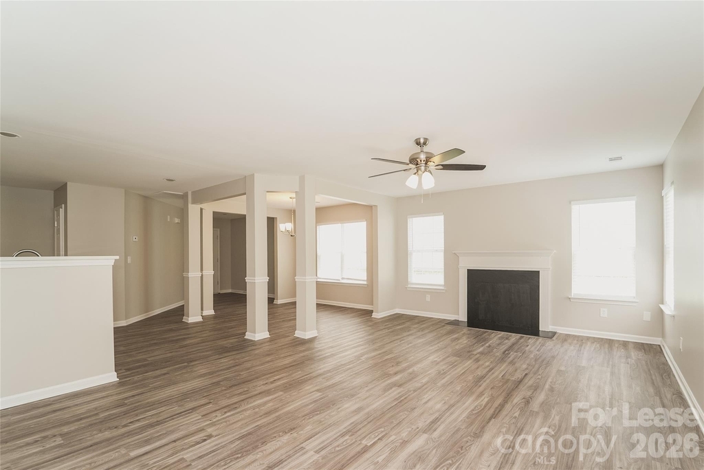 5930 Brookfield Pointe Drive - Photo 5