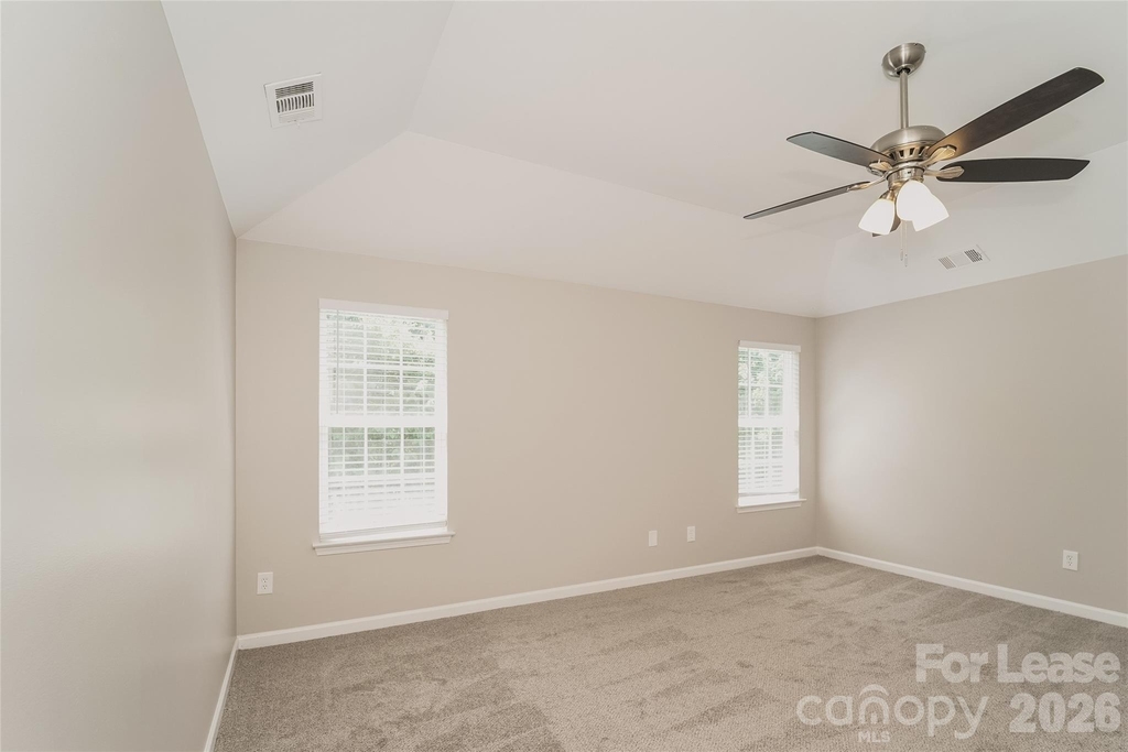 5930 Brookfield Pointe Drive - Photo 7