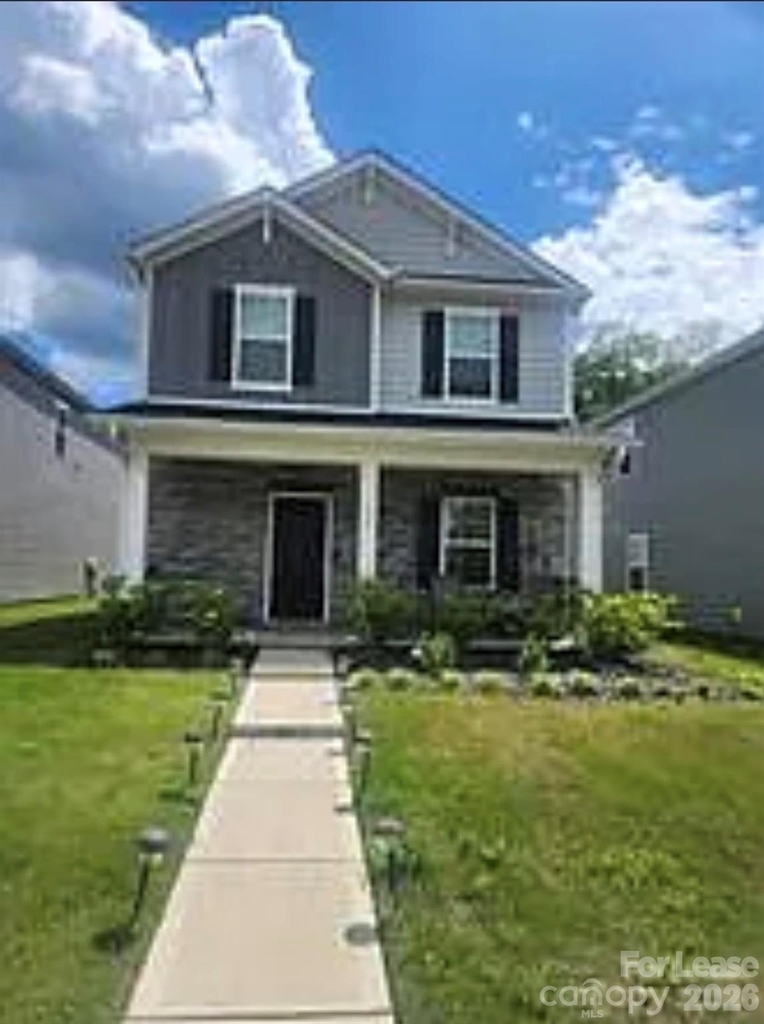 135 Emmett Drive - Photo 0