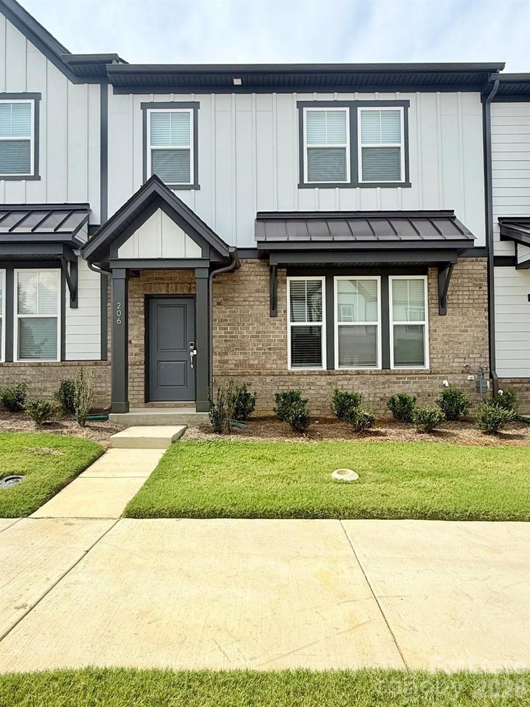 206 Silver Fleet Drive - Photo 0