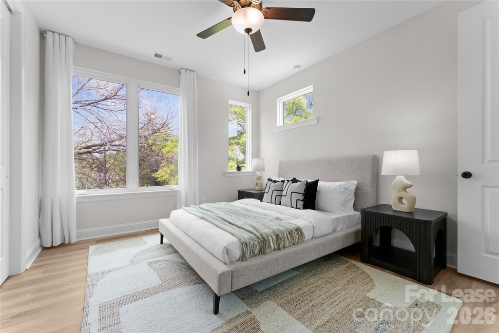 3236 Riley Avenue - Photo 3