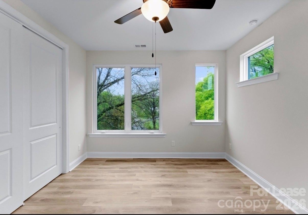 3236 Riley Avenue - Photo 11