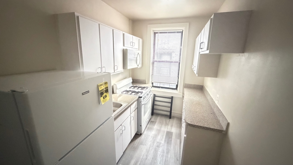 94-5 35th Avenue - Photo 3