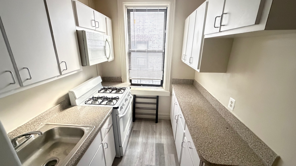 94-5 35th Avenue - Photo 4