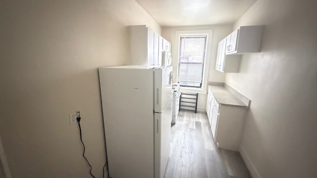 94-5 35th Avenue - Photo 1