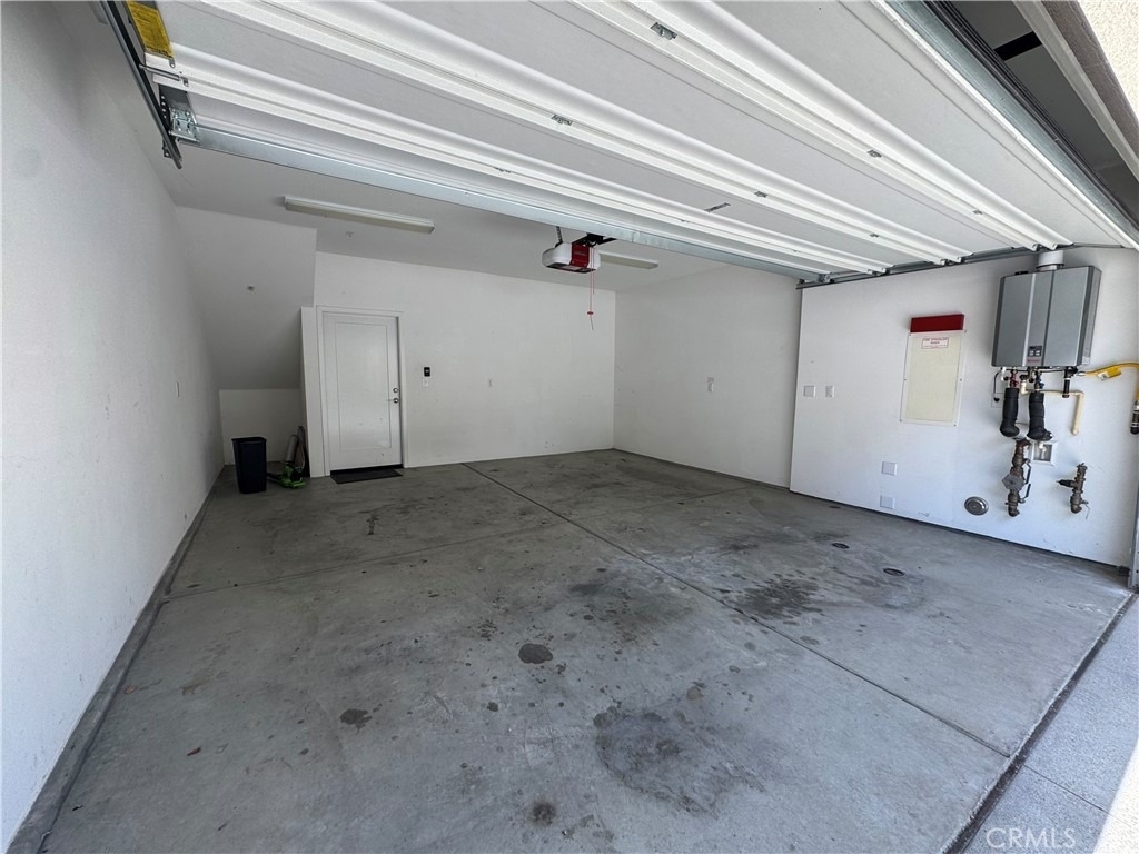 1654 Pomona - Photo 5