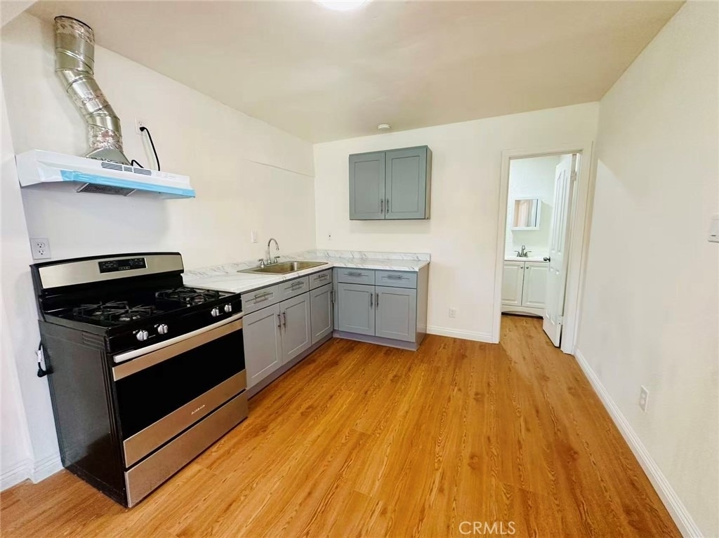 3320 Tenaya Avenue - Photo 8