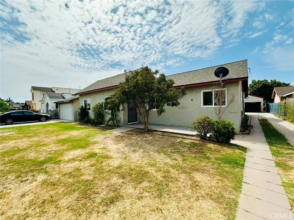 3320 Tenaya Avenue - Photo 2