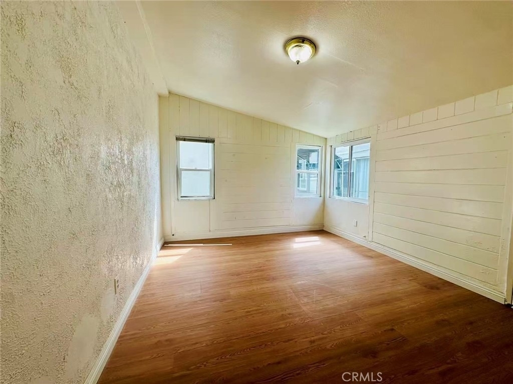 3320 Tenaya Avenue - Photo 11